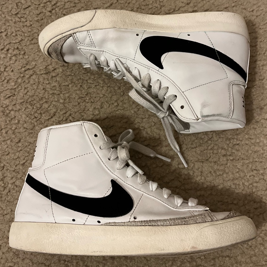 Nike Blazer Mid '77 Sneakers